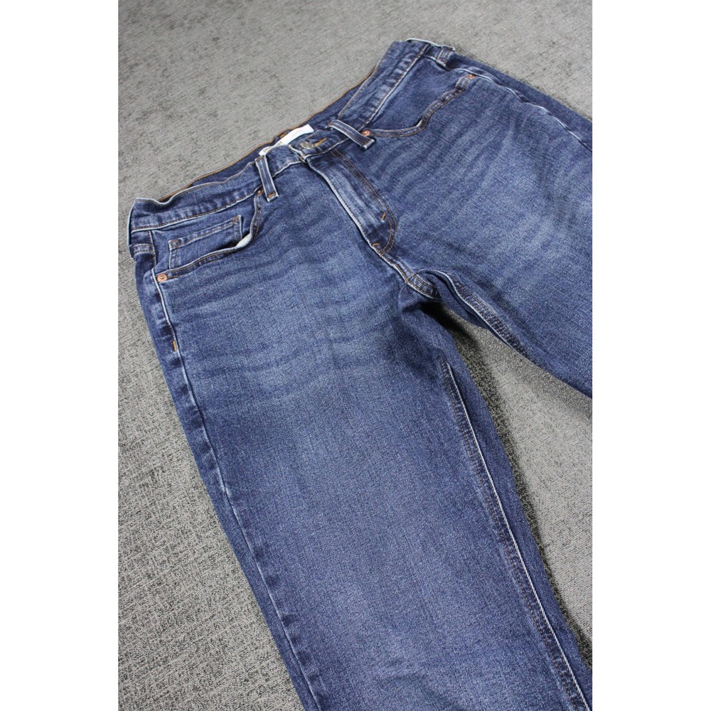 Signature by Levi Strauss Gold Label Athletic Fit Medium Wash Blue Jeans Mens